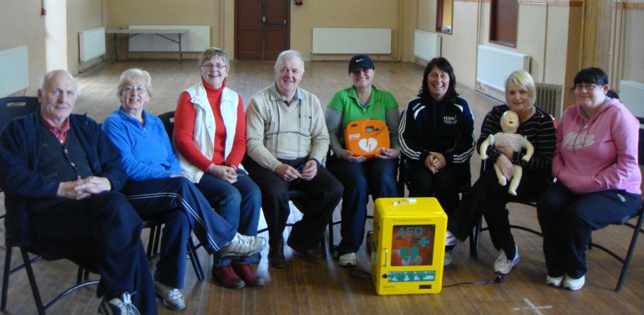 Community Members from Liscarroll, Co. Cork with their new AEDs and Heated Outdoor AED Cabinets from EireMed at our Training Day 